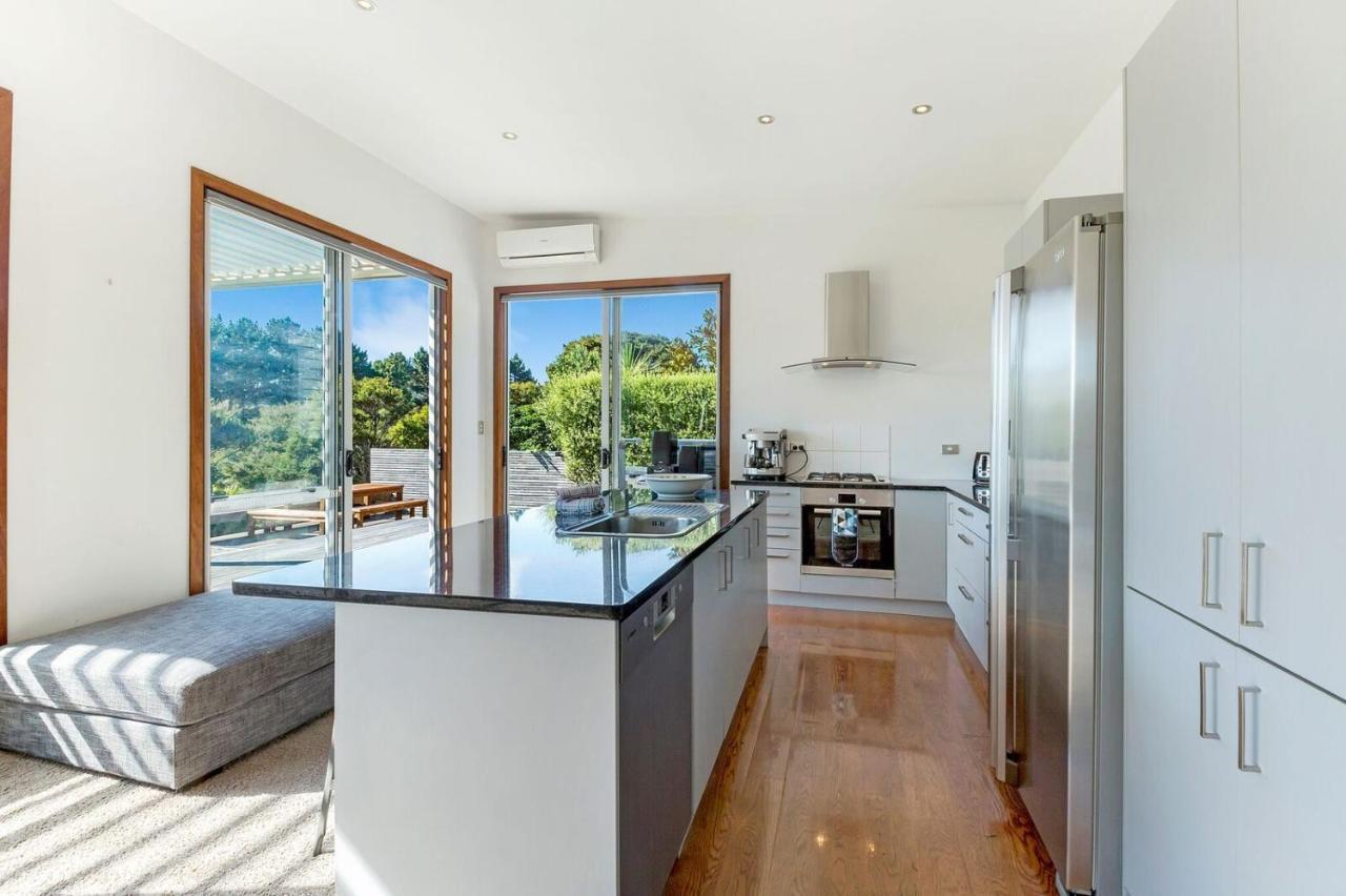 Karaka Sanctuary With Spa Pool By Waiheke Unlimited Oneroa Pokoj fotografie